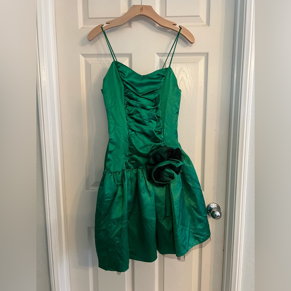 ~SOLD~ Vintage 1980’s Prom Dress!!!!